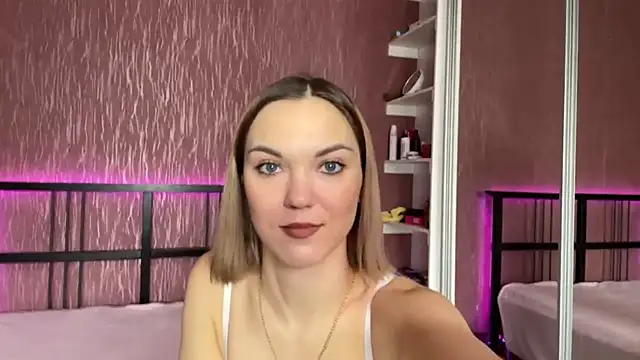 Flora Amber online show from January 2026 08:29:01 AM