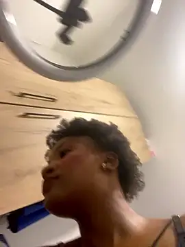 MOONSTONE2020 online show from January 2026 06:57:02 PM