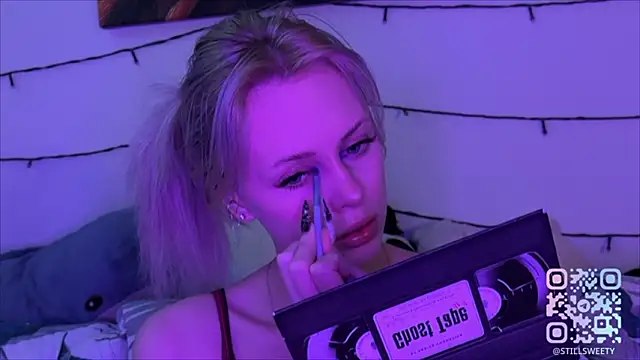 Snapshot of stillsweety chatting on February 2026 10:04:01 PM stillsweety online show from February 2026 10:04:01 PM