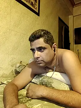 hardnhornybull online show from April 2026 08:28:02 PM