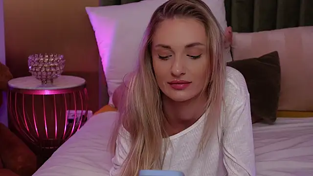 AmeliaAngel online show from February 2025 10:39:02 AM