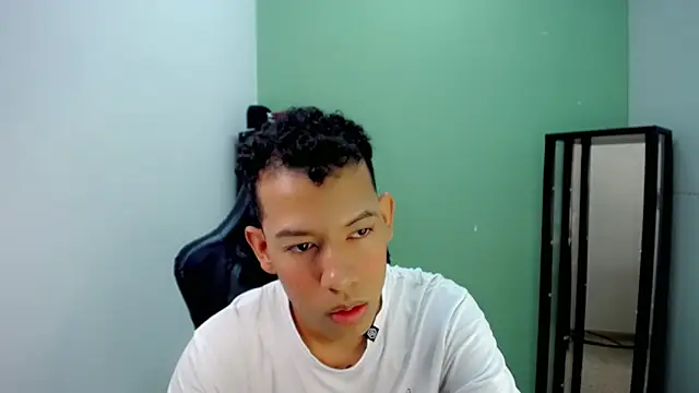 Tupac D online show from January 2026 04:07:02 AM