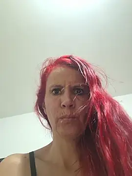 cintia love online show from April 2026 09:59:02 PM