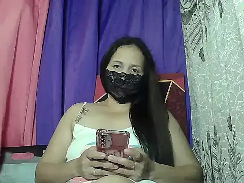 prettymomma24xx online show from June 2026 12:25:01 PM