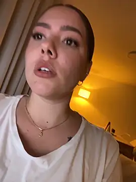 Just Sophie  online show from January 2026 12:36:02 AM