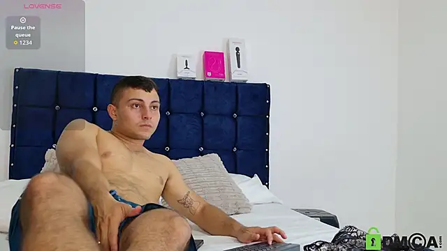 Snapshot of sweet_posionx chatting on February 2026 08:38:01 PM sweet posionx online show from February 2026 08:38:01 PM