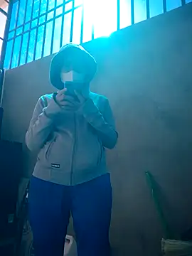 Snapshot of lina_loveee chatting on February 2026 03:03:01 AM lina loveee online show from February 2026 03:03:01 AM