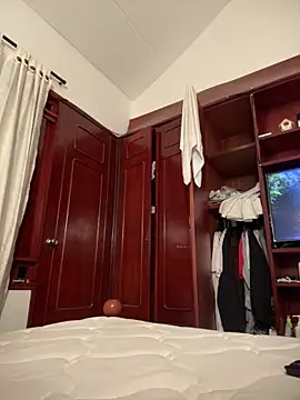 diosa cristal  online show from March 2026 03:56:01 AM