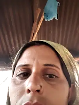 Snapshot of Bhavna8080 chatting on April 2026 12:35:01 AM Bhavna8080 online show from April 2026 12:35:01 AM