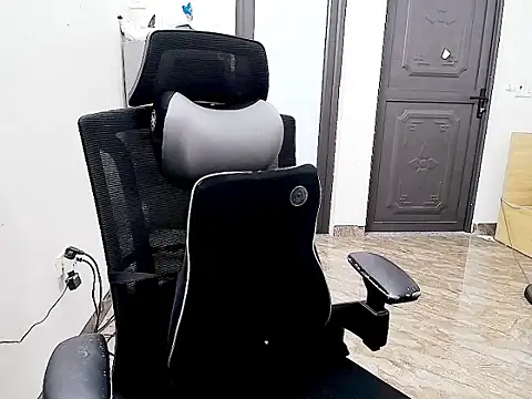 Shulee- online show from March 2026 03:22:02 AM