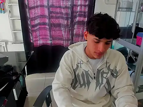 MaxStar26 online show from January 2026 01:46:01 PM