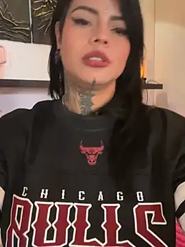 ReynaTatty online show from March 2026 09:12:02 AM