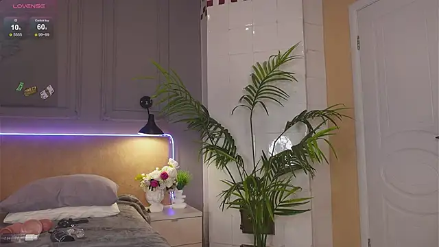 Lil  Fleur online show from March 2026 09:10:01 PM