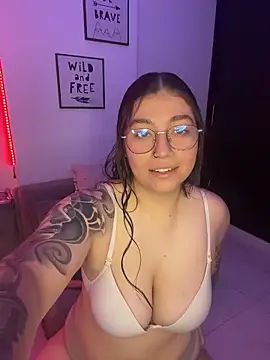 soffmoon online show from January 2026 03:21:01 AM