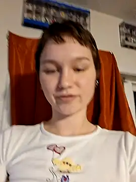 SugarNCinnamon online show from May 2026 11:01:04 PM