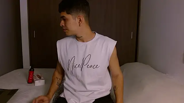 Andrew Mahecha online show from February 2026 04:33:01 PM