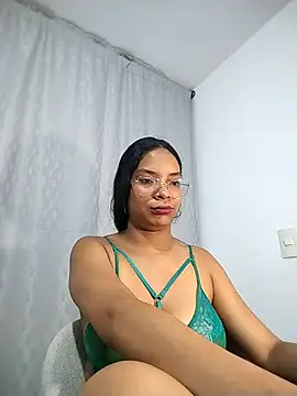 KATALINA SANTANA  online show from April 2026 12:21:02 AM