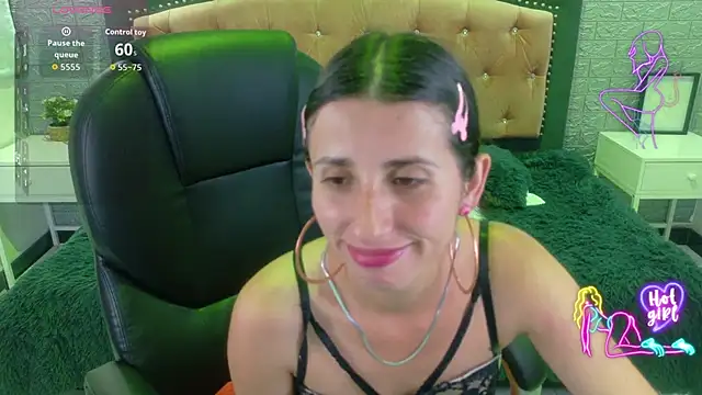 Nicolleth tk online show from February 2026 07:54:02 PM