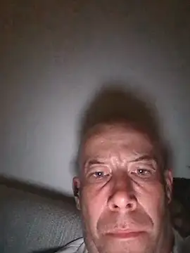 Belmooooondo online show from April 2026 08:39:01 PM