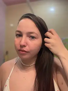 AlexaYvonne online show from February 2026 06:02:01 AM