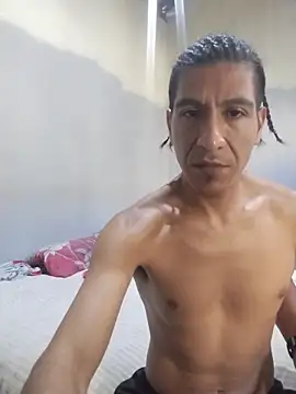 Rodrigohernan19 online show from April 2026 05:26:01 PM