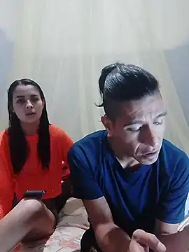 Rodrigohernan19 online show from May 2026 09:42:02 PM