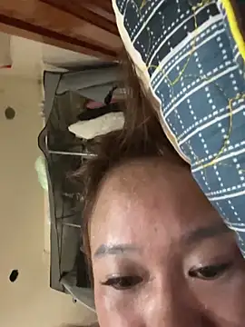 Snapshot of Liness101 chatting on February 2026 04:56:02 PM Liness101 online show from February 2026 04:56:02 PM