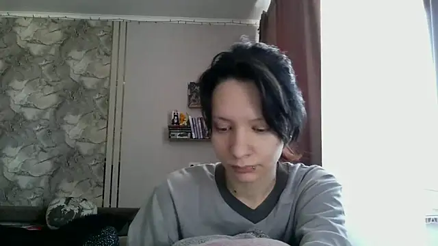 LxayBloom online show from February 2026 08:32:01 AM