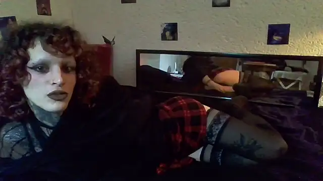 Snapshot of gracelustxx chatting on February 2026 04:36:02 PM gracelustxx online show from February 2026 04:36:02 PM