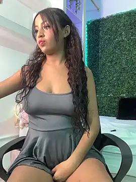Snapshot of PaulaSweetFire_ chatting on May 2026 11:02:02 PM PaulaSweetFire online show from May 2026 11:02:02 PM