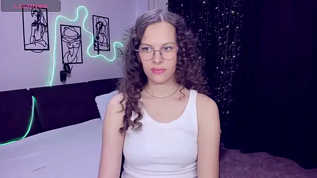 Snapshot of AyumiBlossom chatting on February 2026 12:05:02 PM AyumiBlossom online show from February 2026 12:05:02 PM