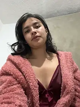 Snapshot of auroramooon chatting on February 2026 04:21:02 AM auroramooon online show from February 2026 04:21:02 AM