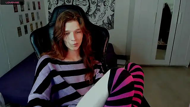Snapshot of iceseeker2 chatting on April 2026 10:29:02 PM iceseeker2 online show from April 2026 10:29:02 PM