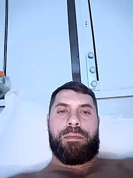 Snapshot of darom85 chatting on January 2026 08:33:01 PM darom85 online show from January 2026 08:33:01 PM