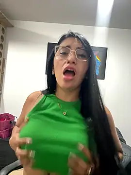 nataliia queen  online show from January 2026 11:21:02 PM