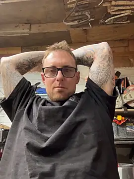 Snapshot of WIDBIGWHITECOCK chatting on February 2026 05:26:01 AM WIDBIGWHITECOCK online show from February 2026 05:26:01 AM