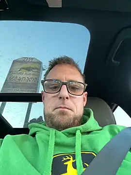 Snapshot of WIDBIGWHITECOCK chatting on March 2026 10:05:02 PM WIDBIGWHITECOCK online show from March 2026 10:05:02 PM