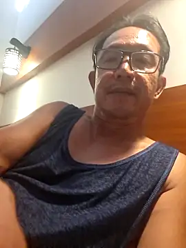 Snapshot of Gerydry chatting on April 2026 01:17:02 AM Gerydry online show from April 2026 01:17:02 AM