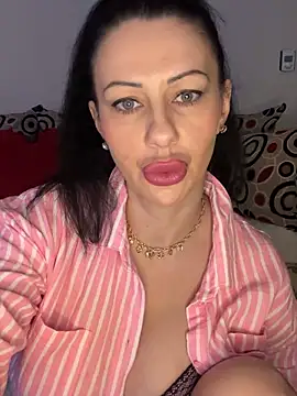 IRISWHITE17 online show from March 2026 06:19:02 AM