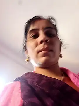 Snapshot of Hot_ree85 chatting on January 2026 08:08:01 AM Hot ree85 online show from January 2026 08:08:01 AM