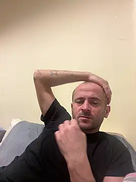 Majestik1 online show from January 2026 12:00:01 PM