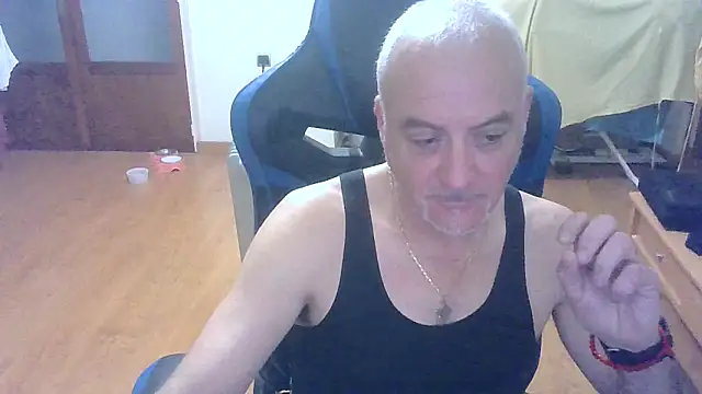 Snapshot of Antoniman9 chatting on March 2026 12:39:02 AM Antoniman9 online show from March 2026 12:39:02 AM