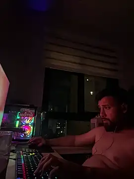 NinoEstouranel online show from January 2026 05:01:02 AM