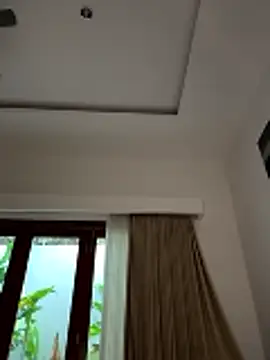 Snapshot of Milly_Meyson chatting on January 2026 03:22:01 AM Milly Meyson online show from January 2026 03:22:01 AM