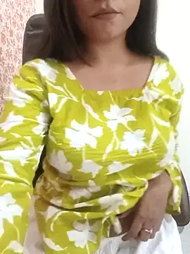 Hot Twinkle online show from April 2026 08:45:02 AM