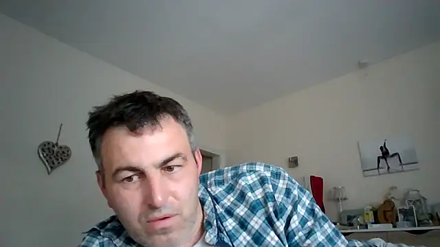 Hakfin666 online show from June 2026 04:25:01 AM