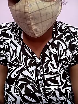 Snapshot of Ammu14399 chatting on February 2026 07:05:01 AM Ammu14399 online show from February 2026 07:05:01 AM