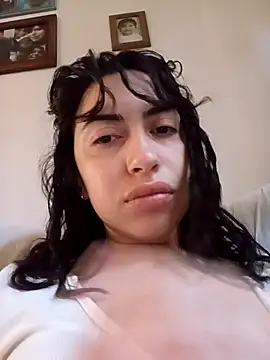 Snapshot of darkgodessone chatting on February 2026 11:43:02 AM darkgodessone online show from February 2026 11:43:02 AM