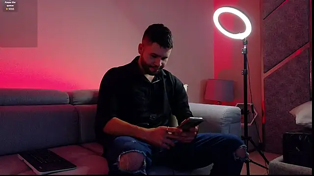 AndyKnoxx online show from March 2026 07:41:02 PM