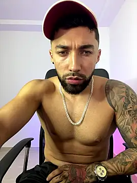 Alex Blade  online show from January 2026 11:17:01 PM